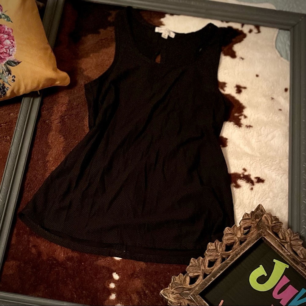 Jessica Simpson the warm up mesh work out tank!